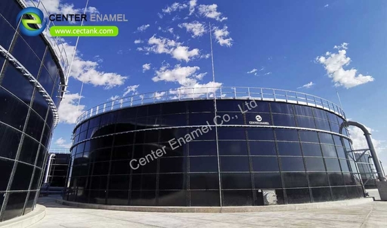 De donkergroene Vastgeboute Tanks van de Staalcstr Reactor voor Afvalwater Zout Water