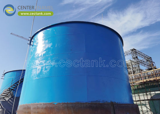 Centrale emaille olieopslagbank met betonnen fundering