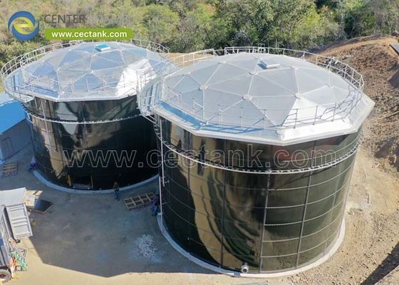 De grootte van de tanks varieert van 50 m3 tot 50.000 m3, ontworpen volgens de AWWA-normen.
