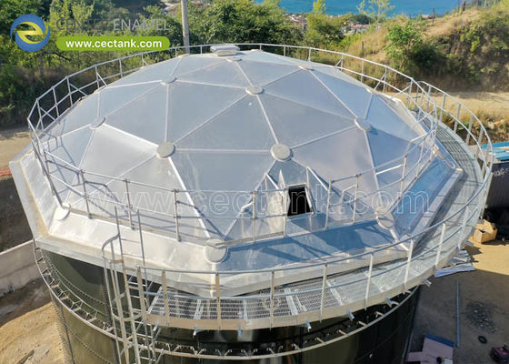 Zelfdragende structuur drijvend dak voor ruwe olieopslagtanks