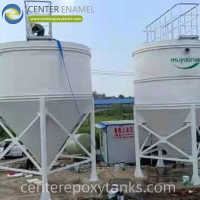 Carbon Steel Storage Tank for Petrochemical Product Storage: Suitable for non-corrosive chemicals, providing strength and large capacity
