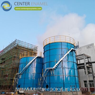 Epoxy bonded steel bolted tanks as papermaking wastewater tank: beschermt tegen corrosie door agressieve pulperings- en blekingsvloeistoffen.