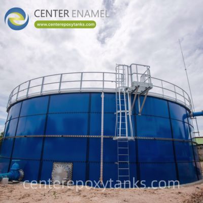 FBE-gecoate tank voor een biologische afvalwaterzuiveringsinstallatie: biedt een ideale, inerte omgeving voor cruciale biologische processen.