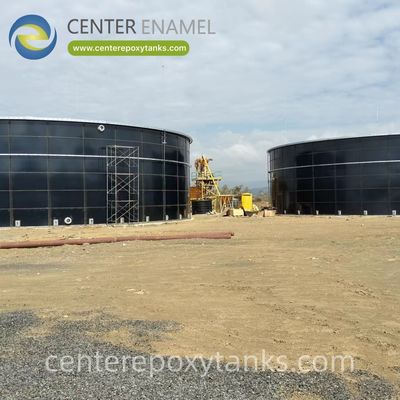 Epoxy-gecoat stalen tank voor gemeentelijke slibverwerking - Gebouwd om de corrosieve eisen van slibverwerking te weerstaan.